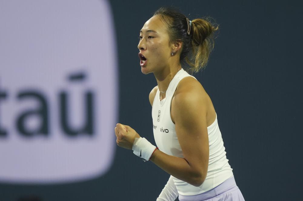 他的存在使 他的存在使